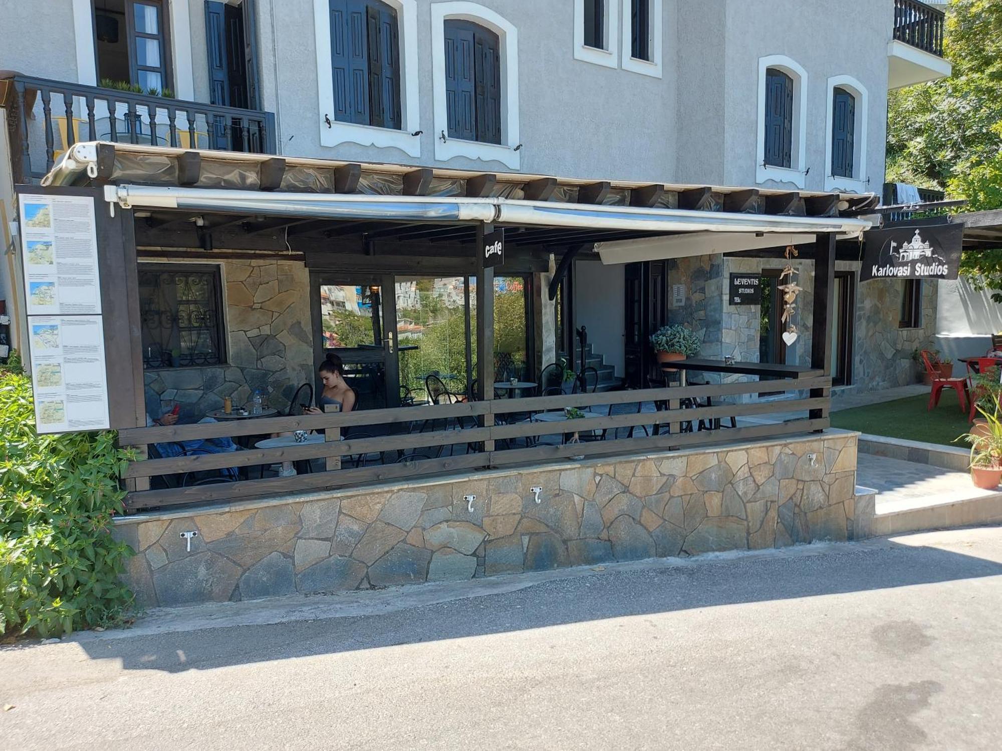 Karlovasi Studios Karlovassi Exteriör bild